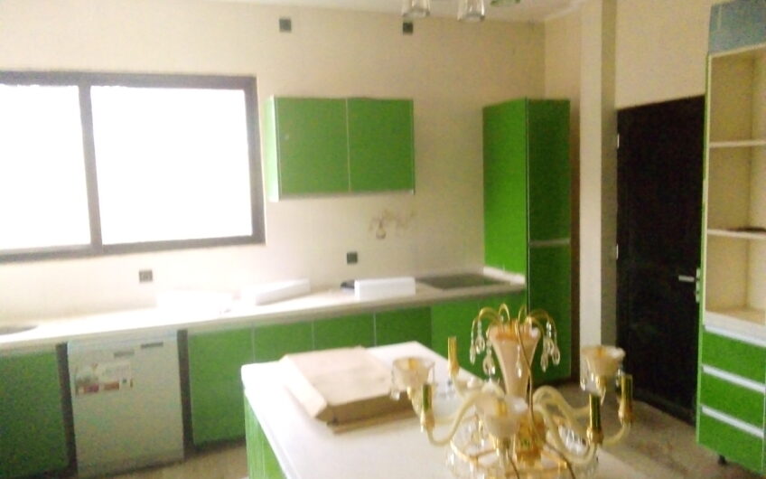Maison a louer avec piscine dans la ville de Lubumbashi au quartier Golf non de l’hotel pulman