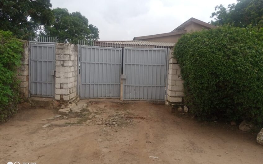 Maison a vendre dans la ville de kolwezi quartier latin commune de manika