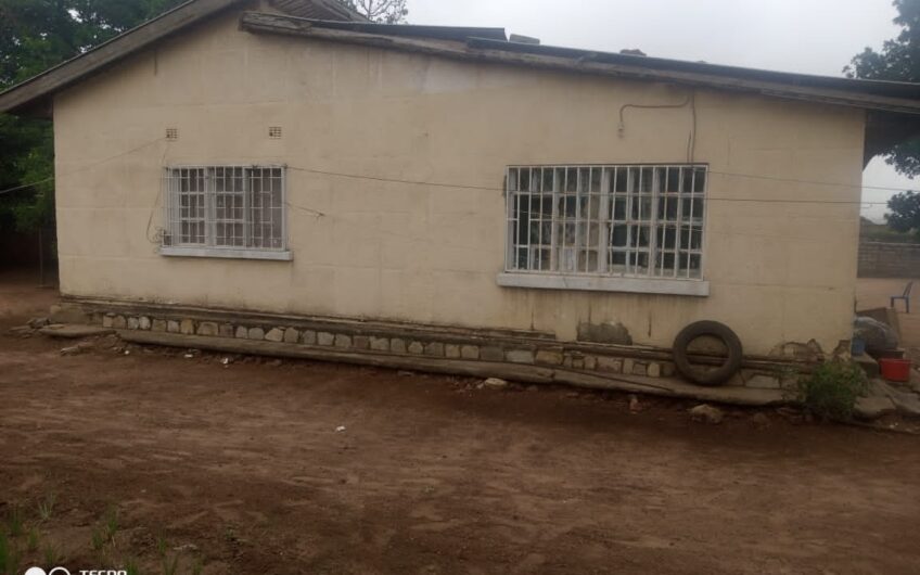 Maison a vendre dans la ville de kolwezi quartier latin commune de manika