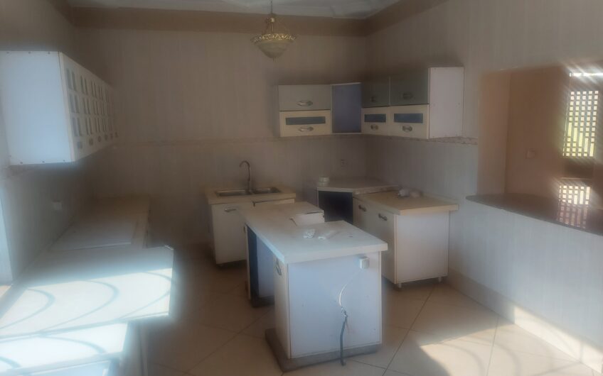 Maison a louer dans la ville de Lubumbashi  au quartier golf non loin de d’hôtel pullman
