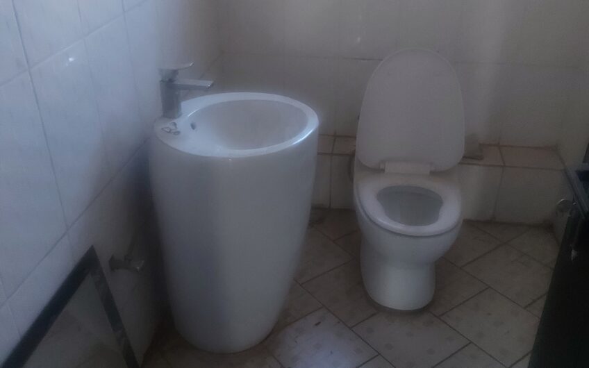 Maison a louer dans la ville de Lubumbashi  au quartier golf non loin de d’hôtel pullman