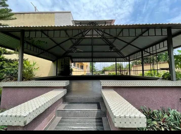 Maison en vente à Kinshasa au bord du fleuve Congo