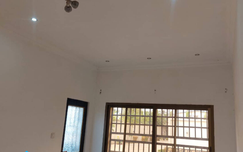 Maison a louer dans la ville de Lubumbashi au quartier golf battant