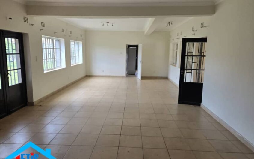 Maison a louer a Lubumbashi au  golf battant