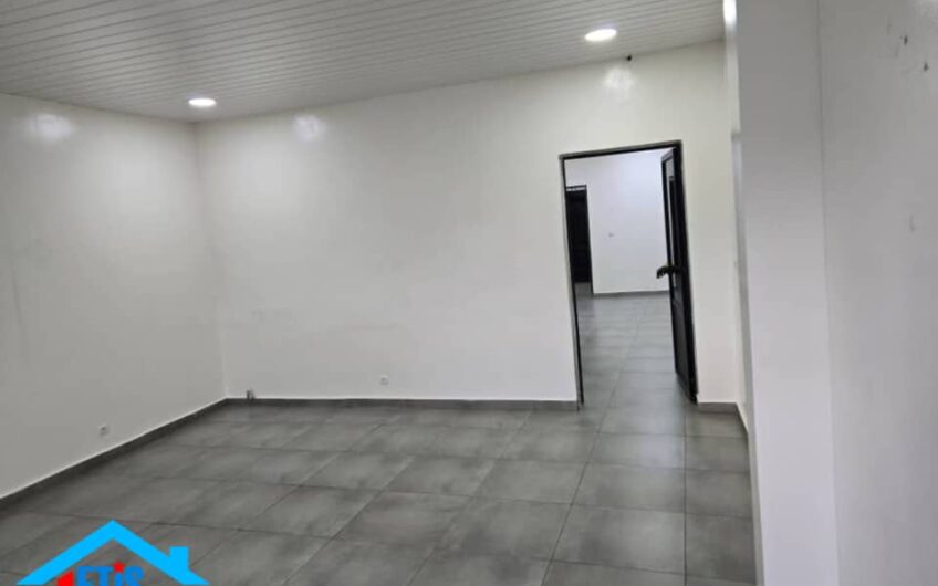 bureau de 65m carré a louer dans la ville de Lubumbashi