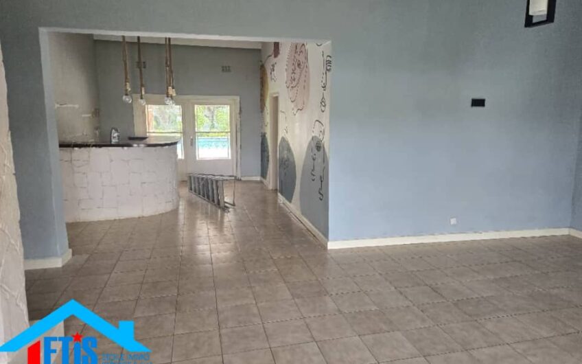 Maison à louer avec Piscine  dans la ville de lubumbashi/ Tout pour la RDC