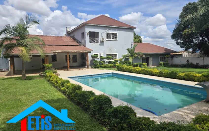 Maison à louer avec Piscine  dans la ville de lubumbashi/ Tout pour la RDC