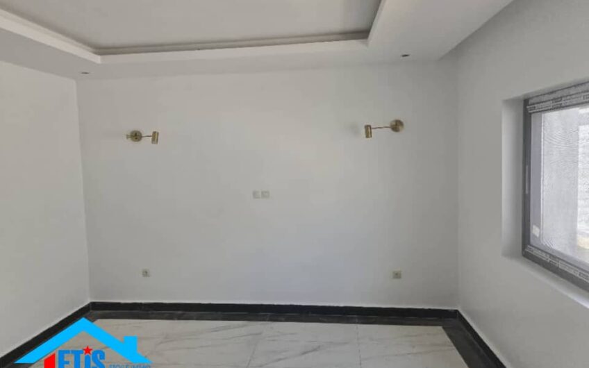 Maison à vendre à lubumbashi au quartier Golf Lido