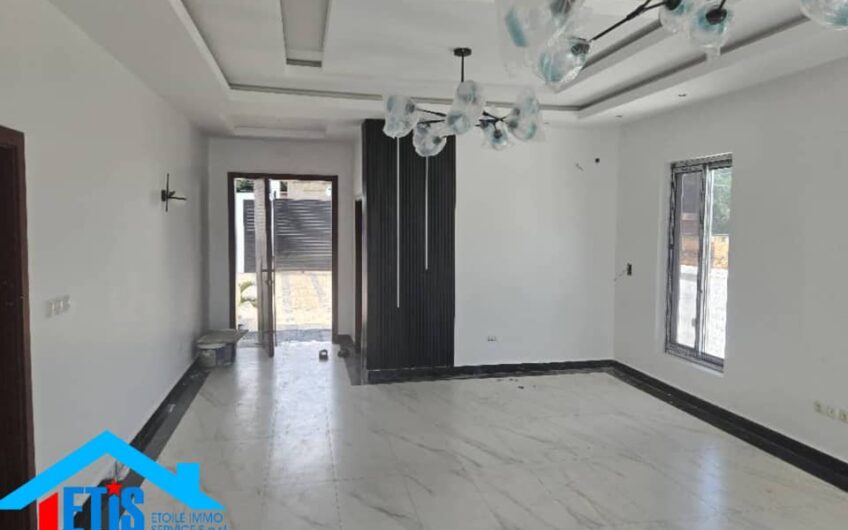 Maison à vendre à lubumbashi au quartier Golf Lido