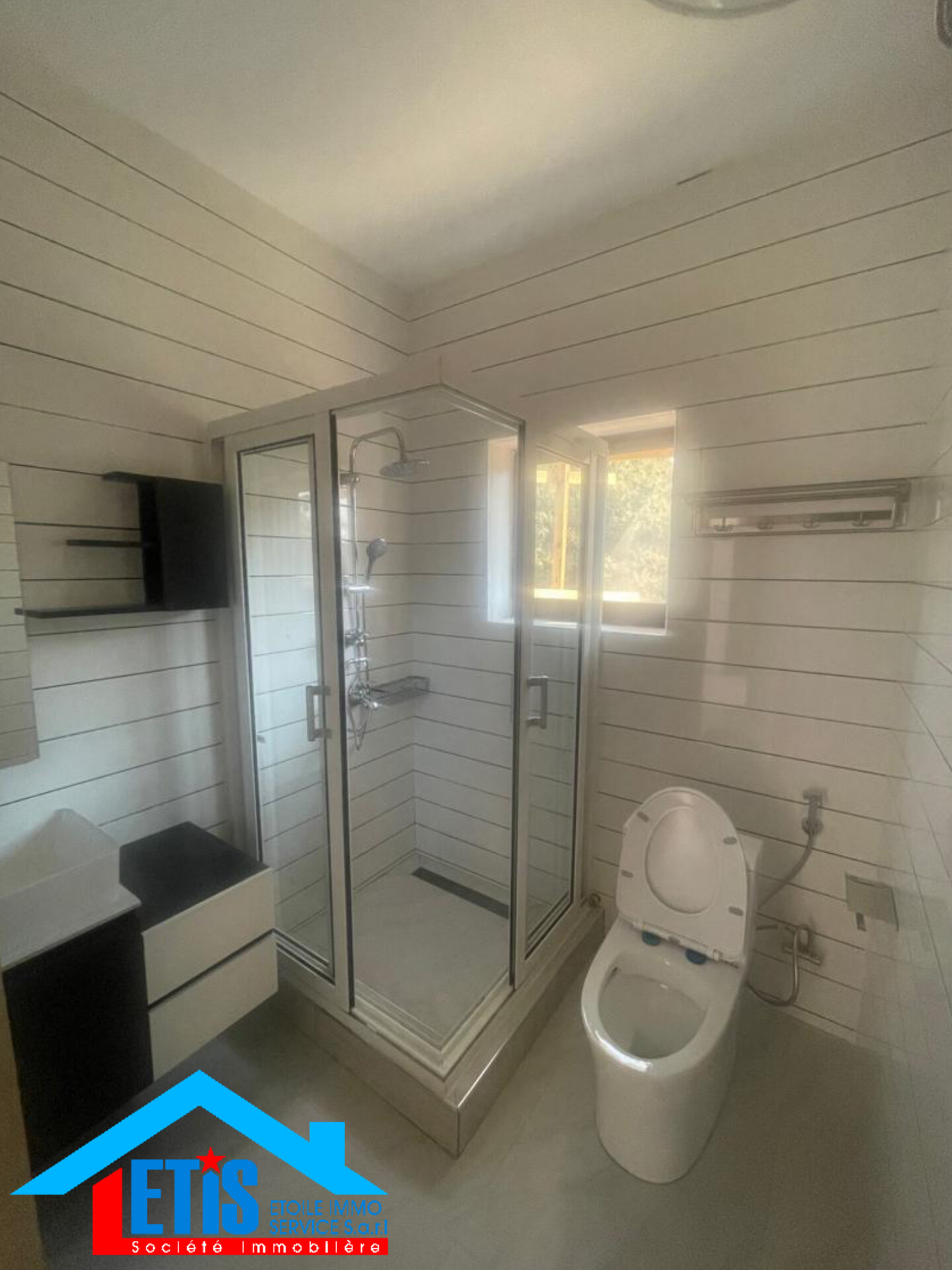 Appartement  à louer au quartier golf non loin de Pullman hotel