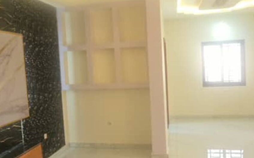 appartement a louer dans la ville de Lubumbashi au golf météo non loin de arrêt office.