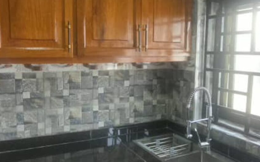 appartement a louer dans la ville de Lubumbashi au golf météo non loin de arrêt office.